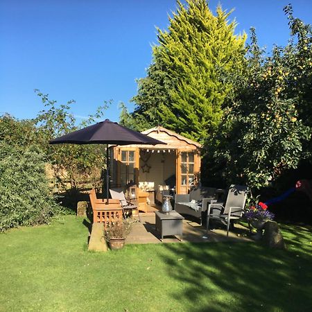 Oscar Park Farm Bed & Breakfast York Dış mekan fotoğraf